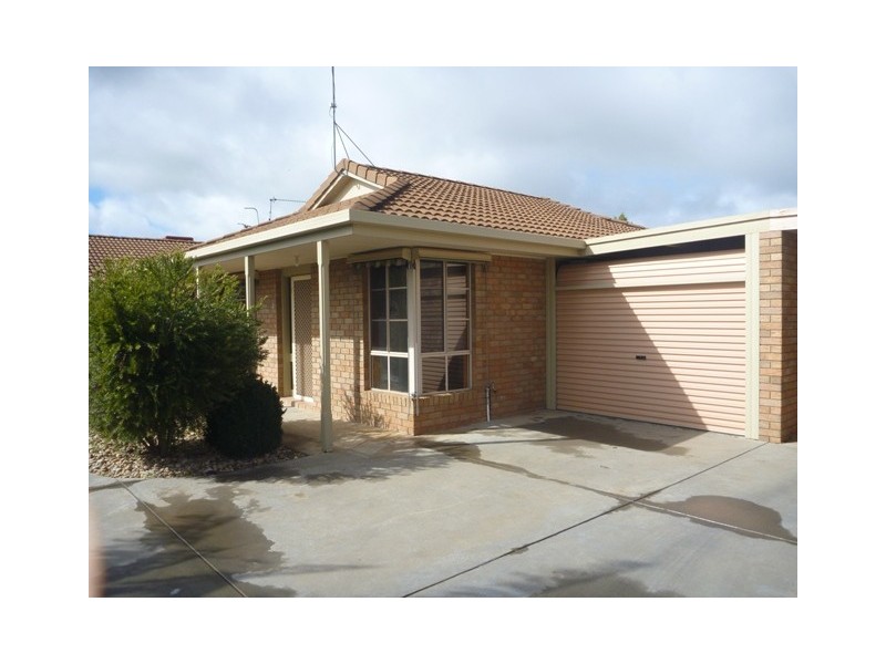 Unit 2 / 44 Hovell Street, Echuca VIC 3564
