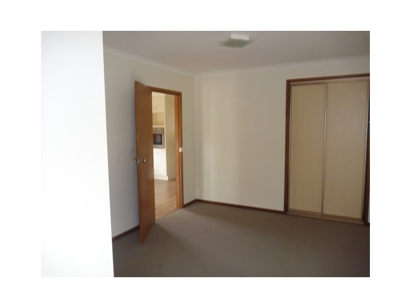 Unit 2 / 44 Hovell Street, Echuca VIC 3564