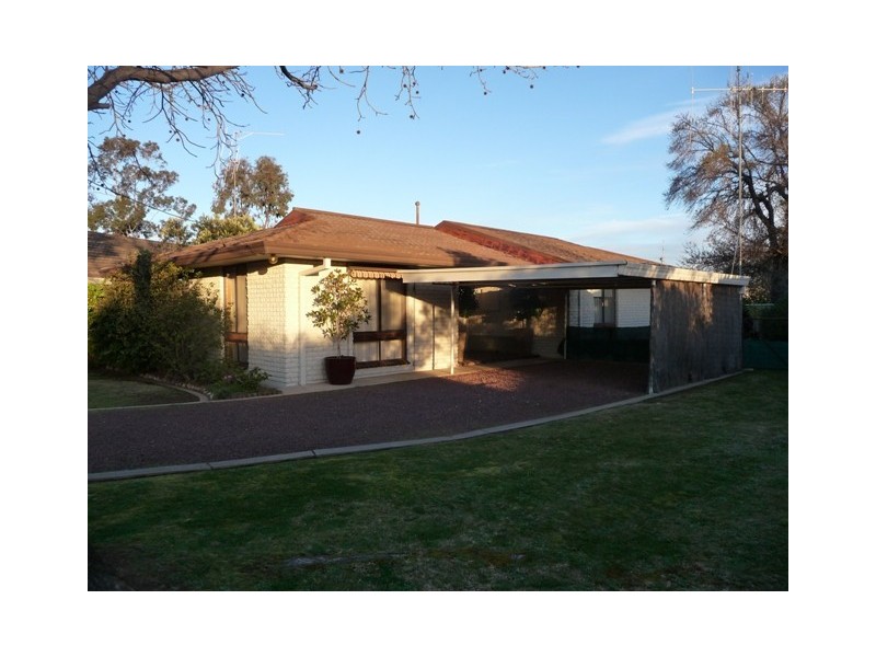 17 Popplewell St, Moama NSW 2731