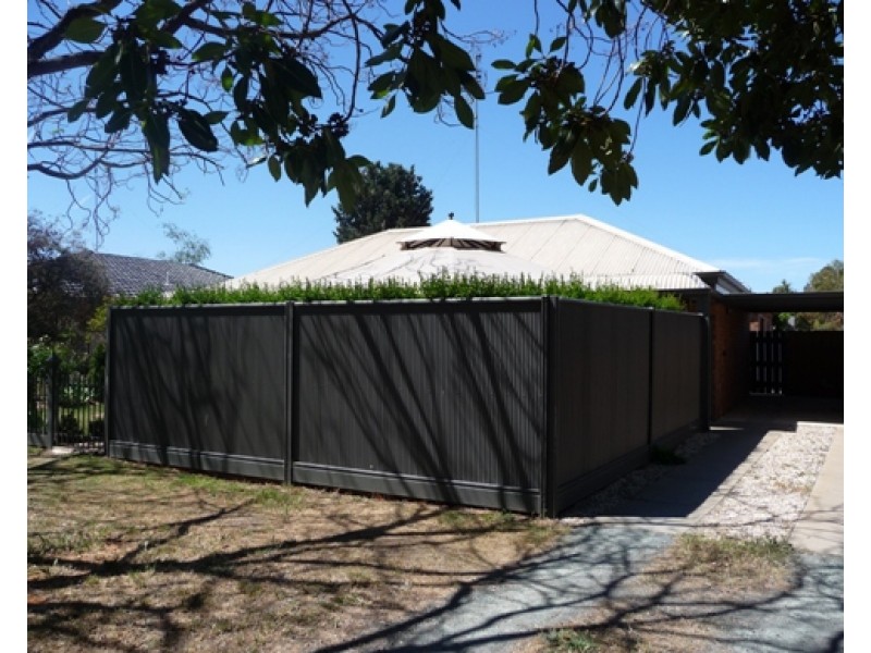 1/118 HAVERFIELD ST, Echuca VIC 3564