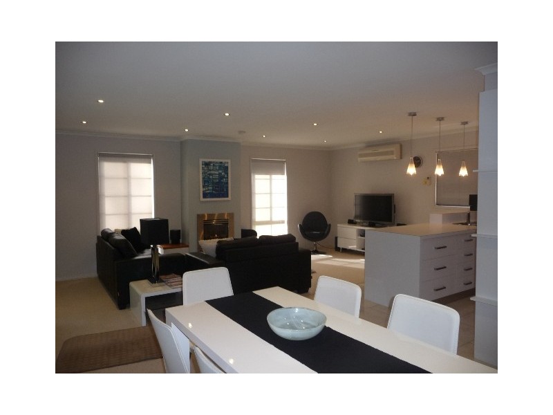 Unit 1, 118 Haverfield Street, Echuca VIC 3564