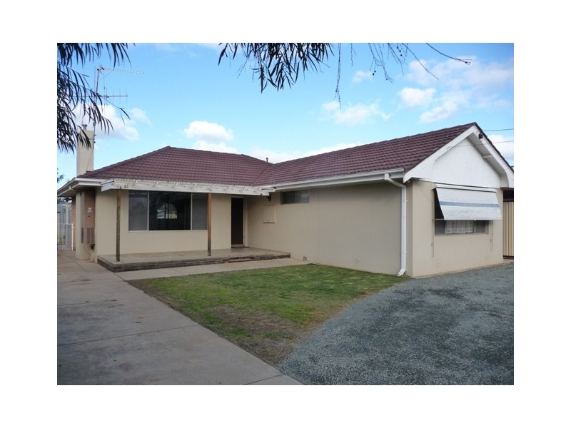 82 Crossen St, Echuca VIC 3564