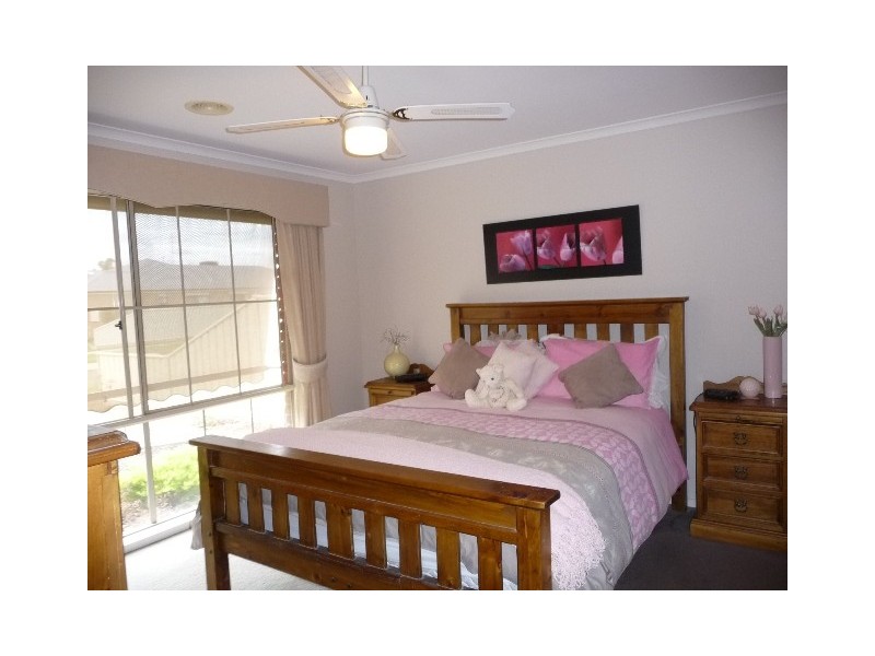 12 Riverina Parade, Echuca VIC 3564