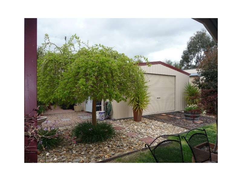 12 Riverina Parade, Echuca VIC 3564