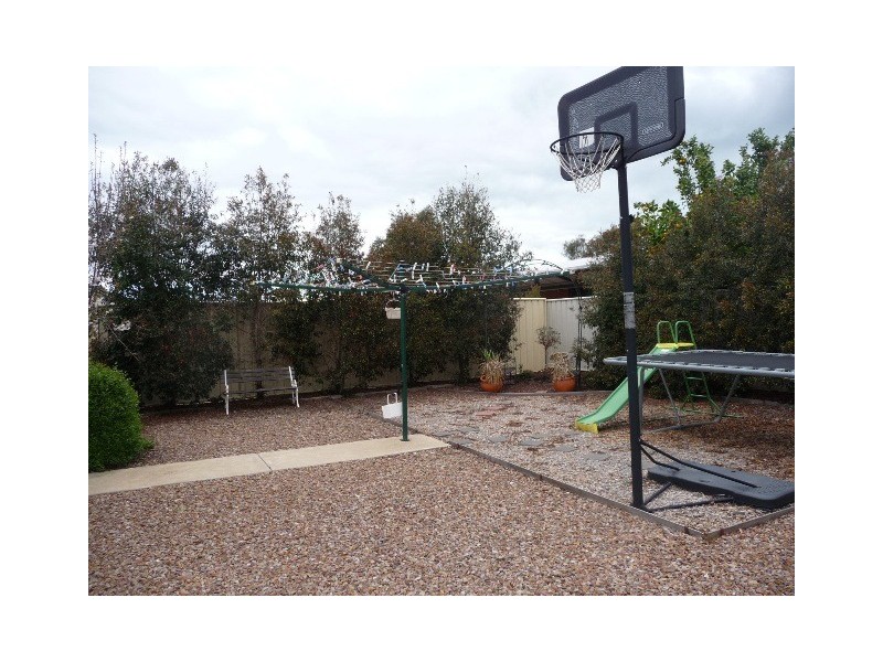 12 Riverina Parade, Echuca VIC 3564