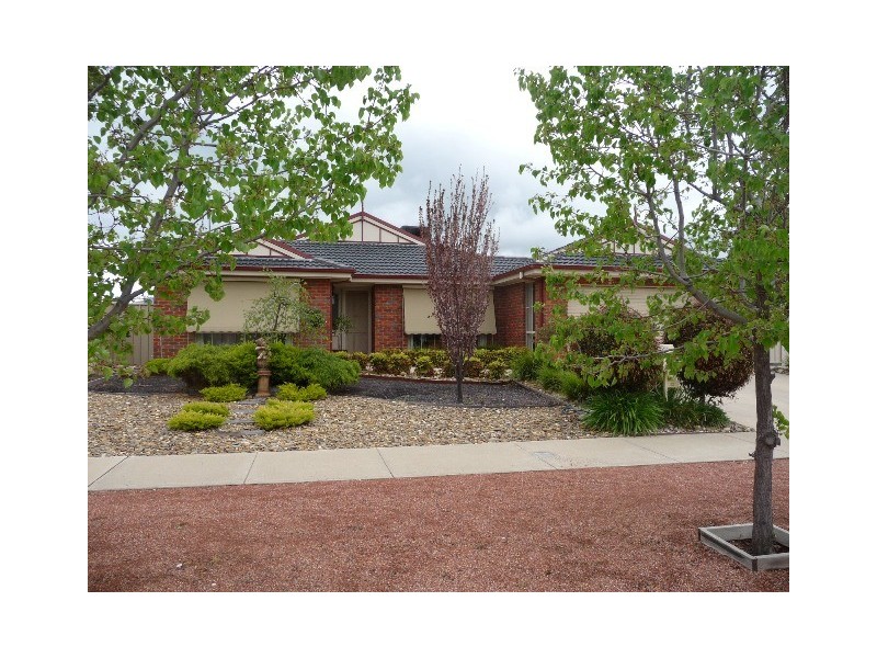 12 Riverina Parade, Echuca VIC 3564