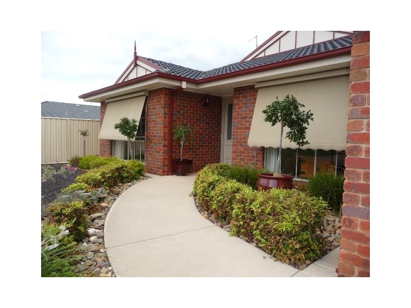 12 Riverina Parade, Echuca VIC 3564