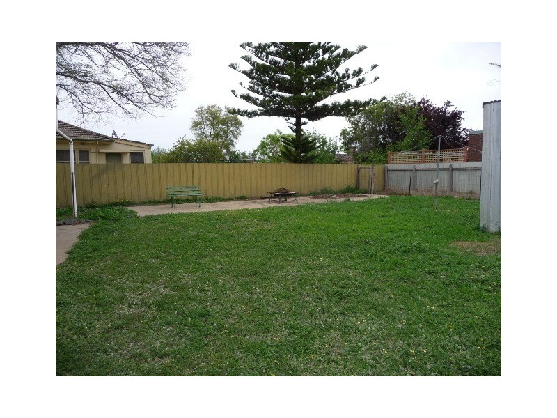 298 Ogilvie Ave, Echuca VIC 3564