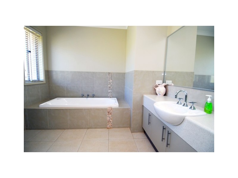 93 Rivergums Drive, Moama NSW 2731