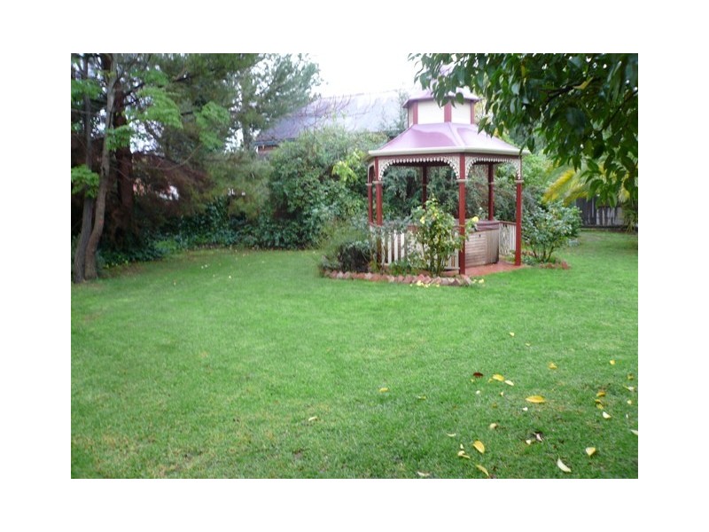 7 Meninya St, Moama NSW 2731