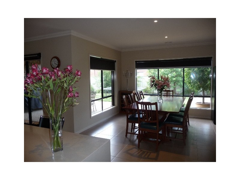 12 Kildare Ave, Moama NSW 2731
