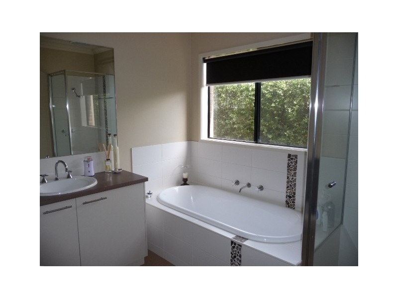 12 Kildare Ave, Moama NSW 2731