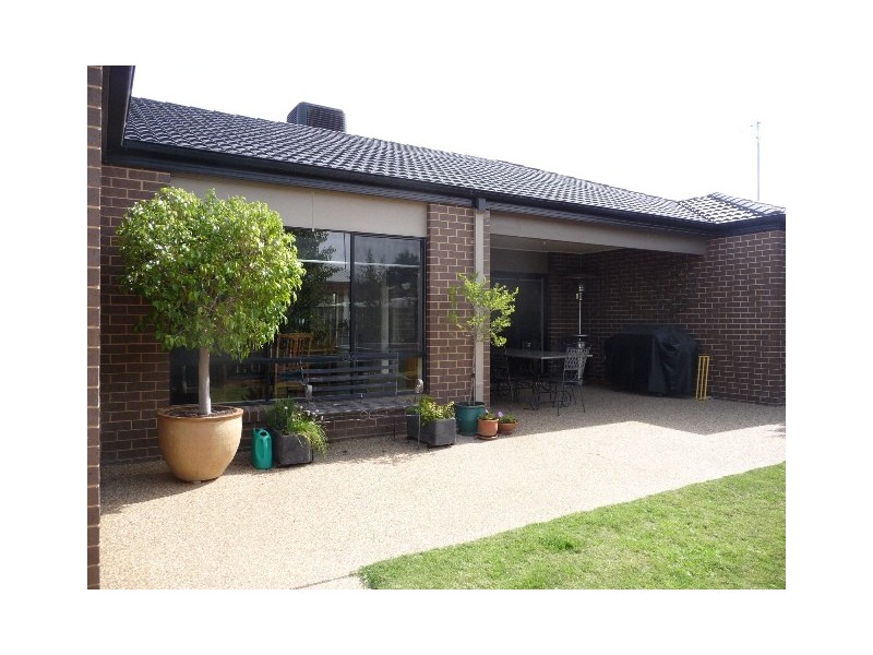 12 Kildare Ave, Moama NSW 2731