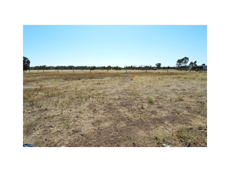 43 Peppernell Road, Echuca VIC 3564