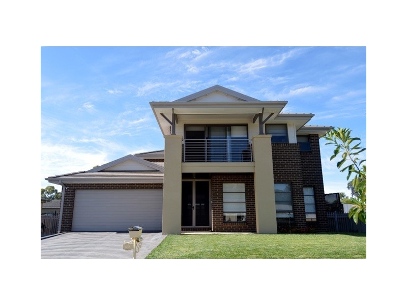 69 Pakenham Street, Echuca VIC 3564
