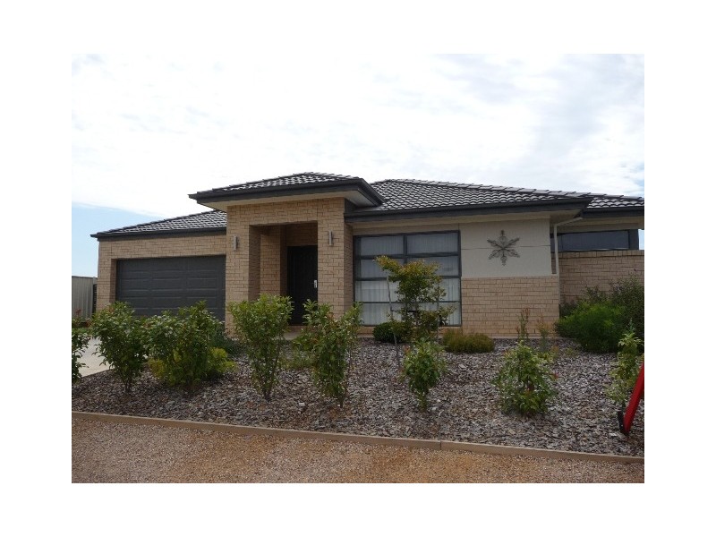 1 Arran Street, Moama NSW 2731