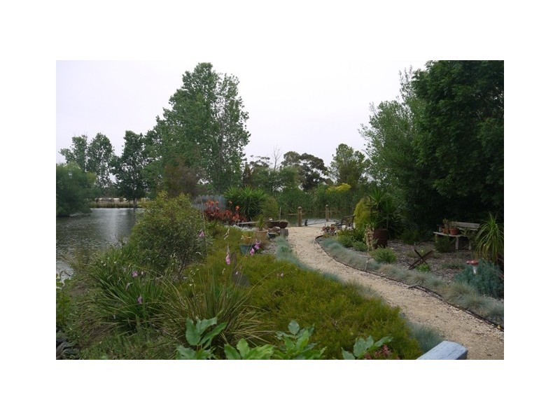 5 Ikona Drive, Echuca VIC 3564