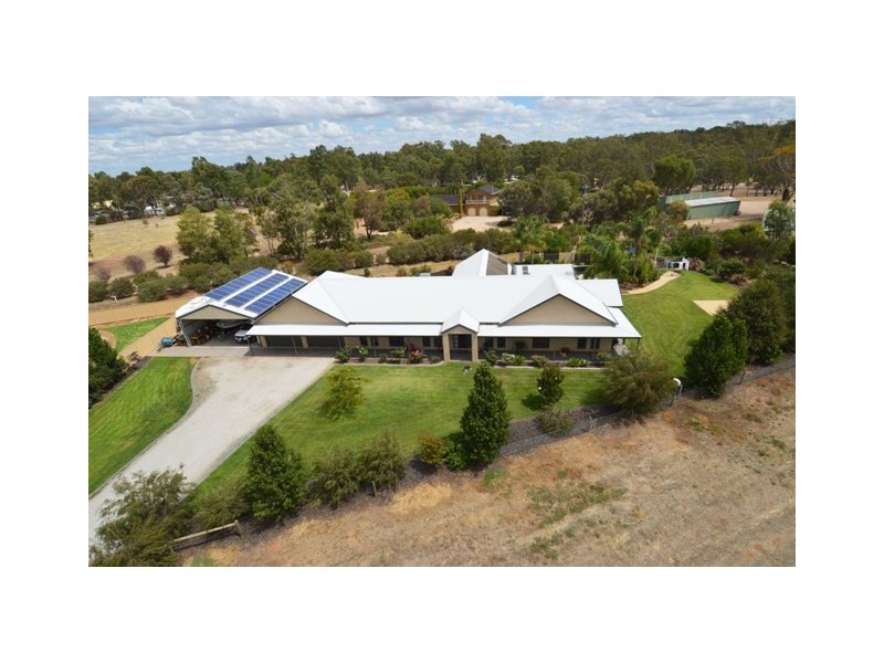 9 Silver Gum Place, Moama NSW 2731