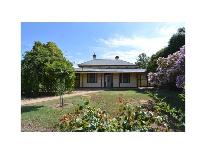 8 Simms Street, Moama NSW 2731