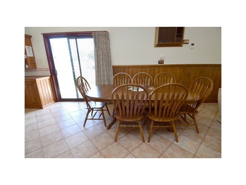 8 Simms Street, Moama NSW 2731