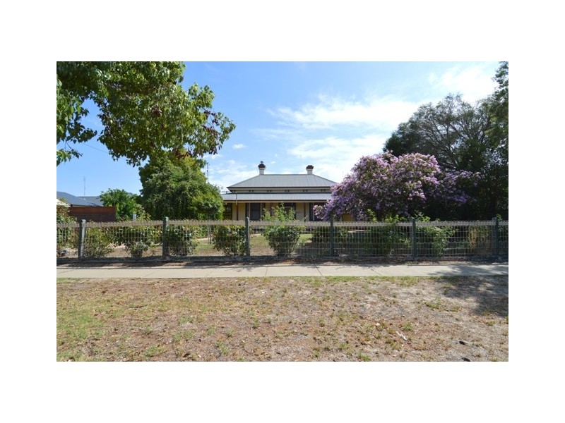 8 Simms Street, Moama NSW 2731