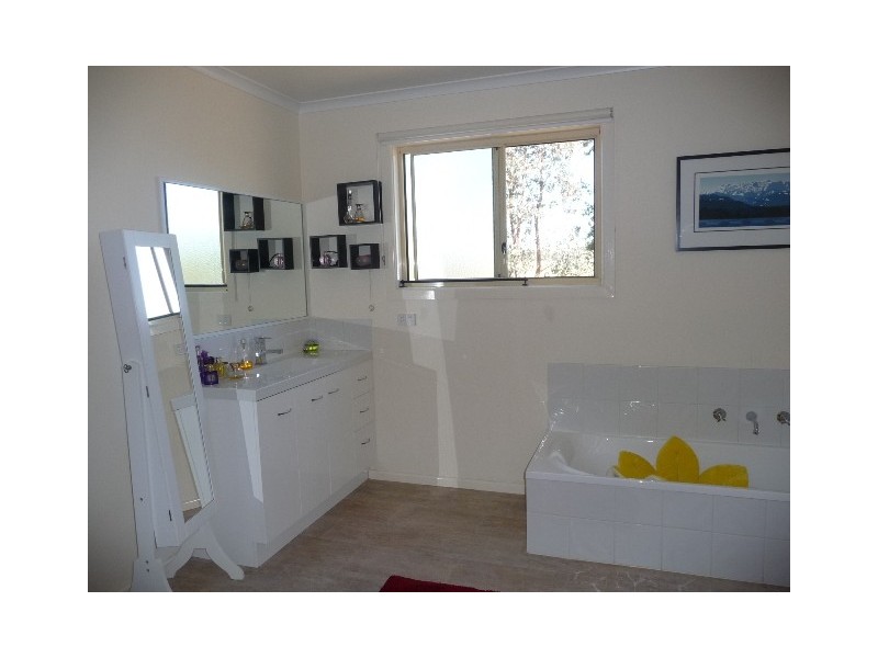 7640 Northern Hwy, Echuca VIC 3564