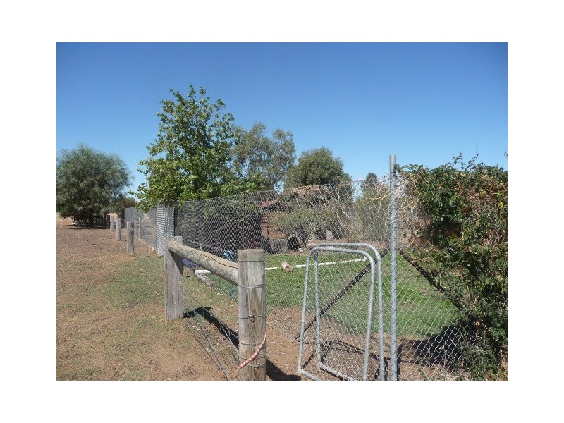 7640 Northern Hwy, Echuca VIC 3564
