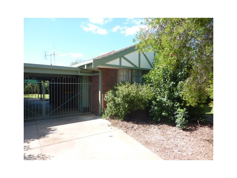 12 Pollard Place, Moama NSW 2731