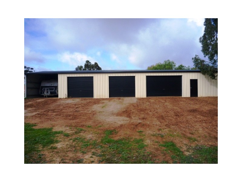 5 Hollara Drive, Moama NSW 2731