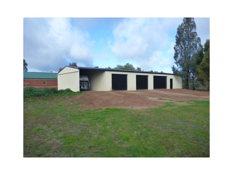 5 Hollara Drive, Moama NSW 2731