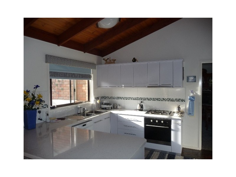 4 Canberra Crt, Moama NSW 2731