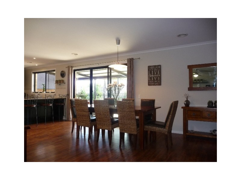 42 Wearne Rd, Echuca VIC 3564