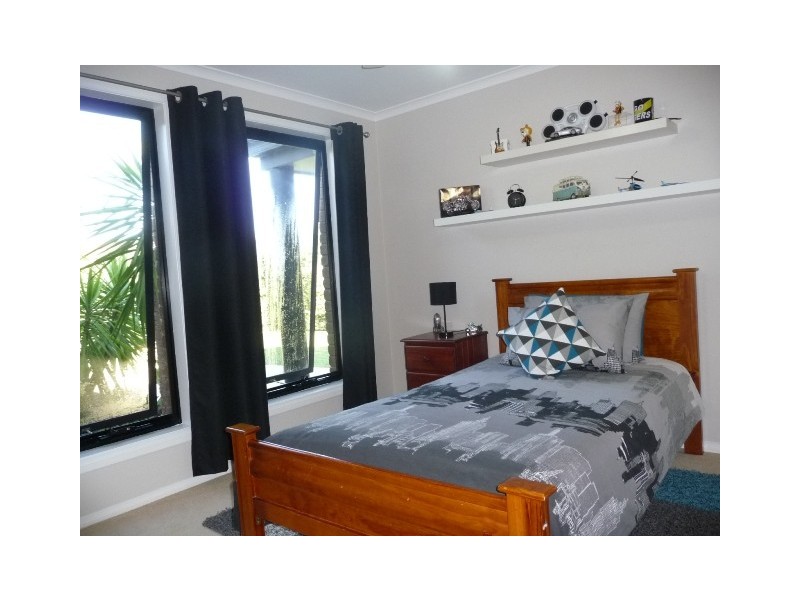 42 Wearne Rd, Echuca VIC 3564