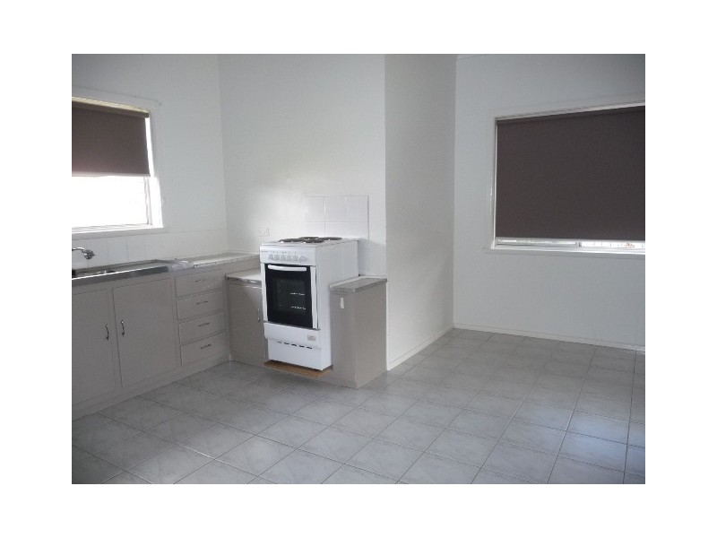 14 Fleming St, Echuca VIC 3564