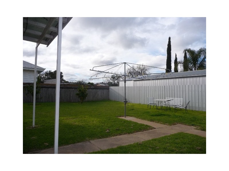 14 Fleming St, Echuca VIC 3564