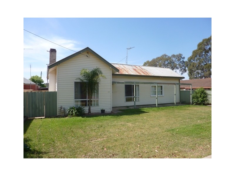 24 Simms Street, Moama NSW 2731