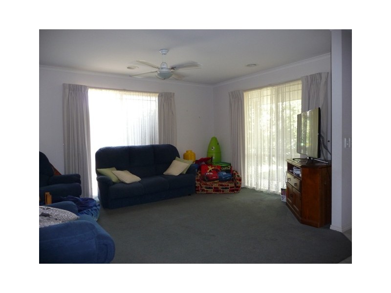 34 Woodlands Circuit, Echuca VIC 3564