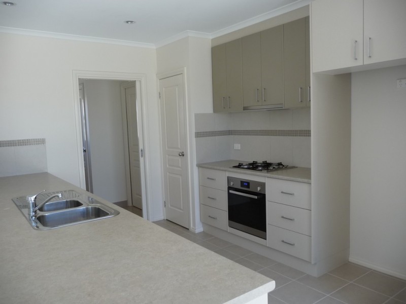 1 Gardner Crt, Moama NSW 2731