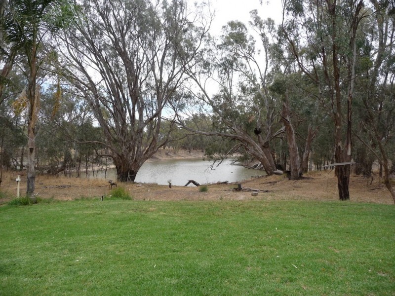 49 Wallala Dr “Lower Moira” via, Echuca VIC 3564