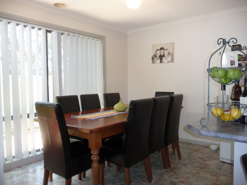 5 Callender Crt, Moama NSW 2731