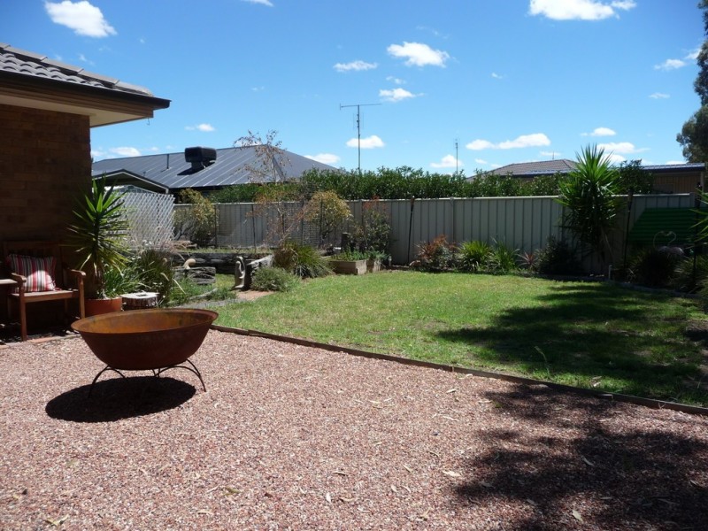 5 Callender Crt, Moama NSW 2731