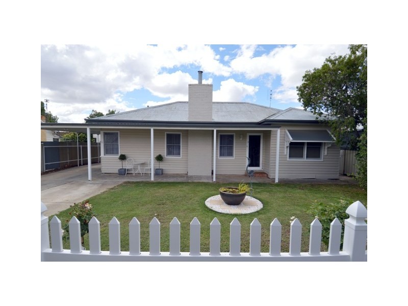 38 Simmie Street, Echuca VIC 3564