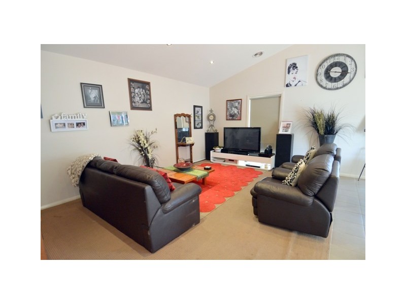 57 Declan Way, Echuca VIC 3564