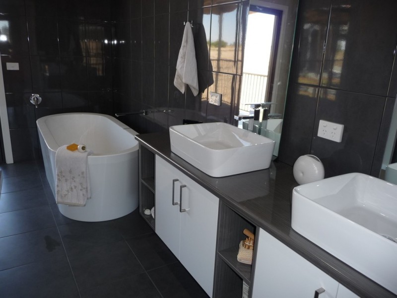 760 Wharparilla Rd, Echuca VIC 3564