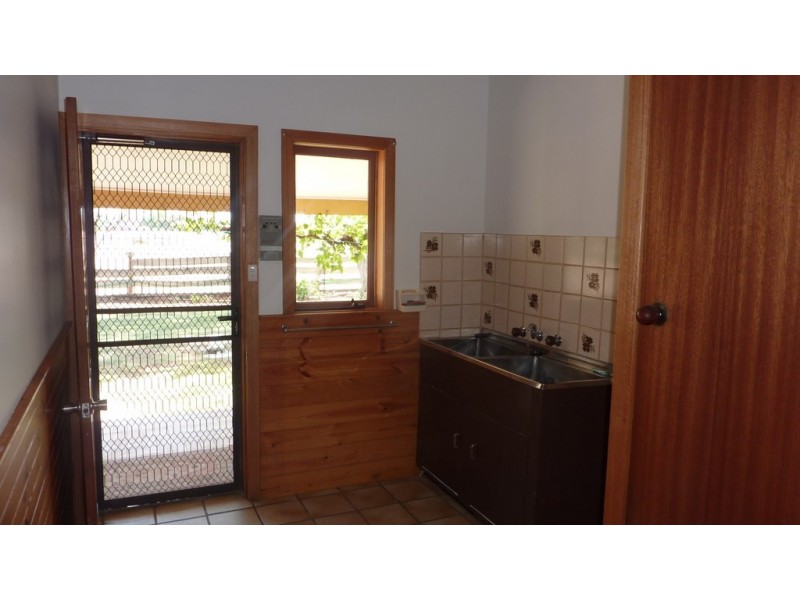 8652 Northern Hwy, Echuca VIC 3564