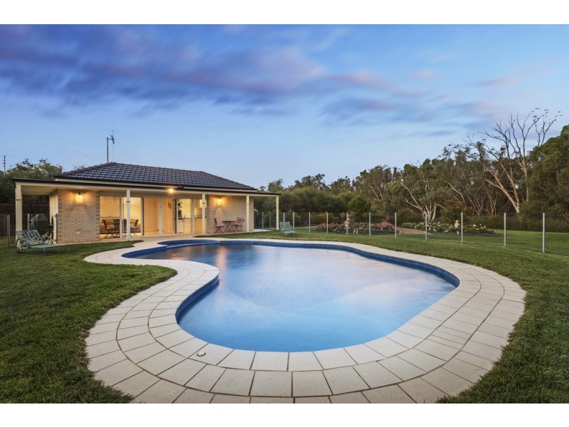 11 Chelsworth Drive, Echuca VIC 3564