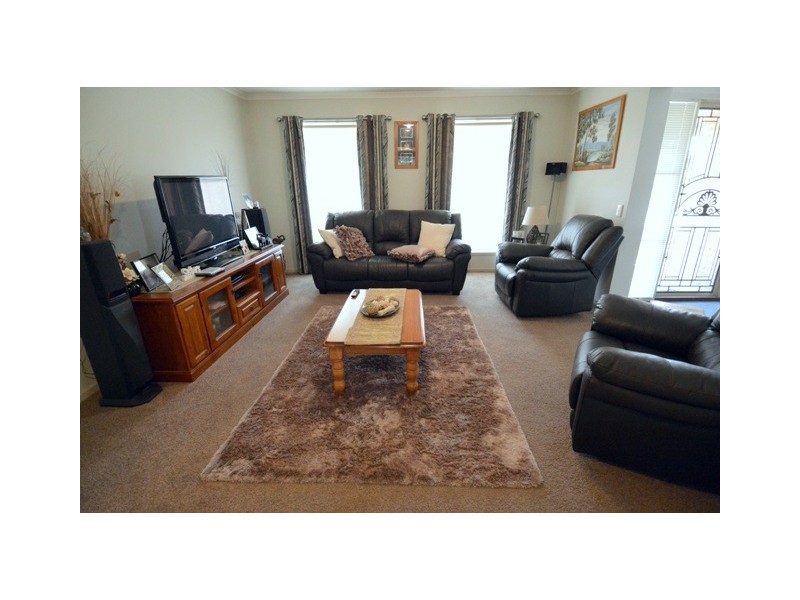 8 Meadow Court, Echuca VIC 3564