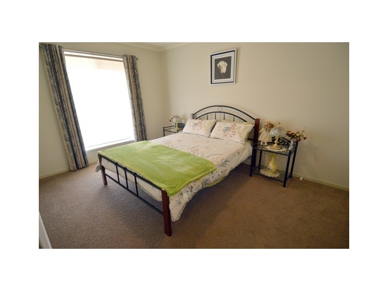 8 Meadow Court, Echuca VIC 3564