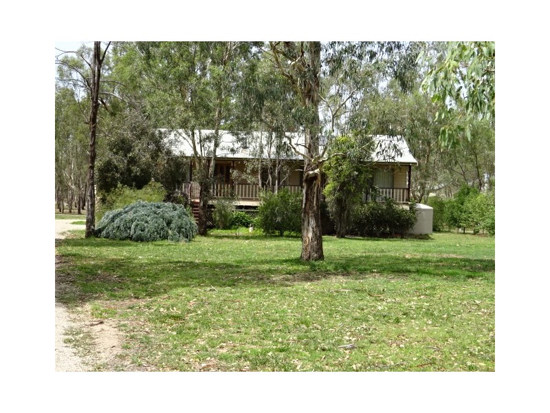 42 Glyn Road, Echuca VIC 3564