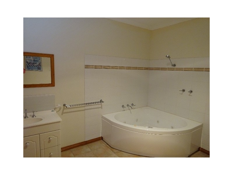 42 Glyn Road, Echuca VIC 3564